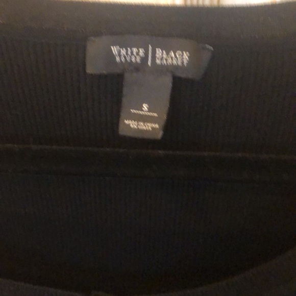 Black top size small - Picture 3 of 4